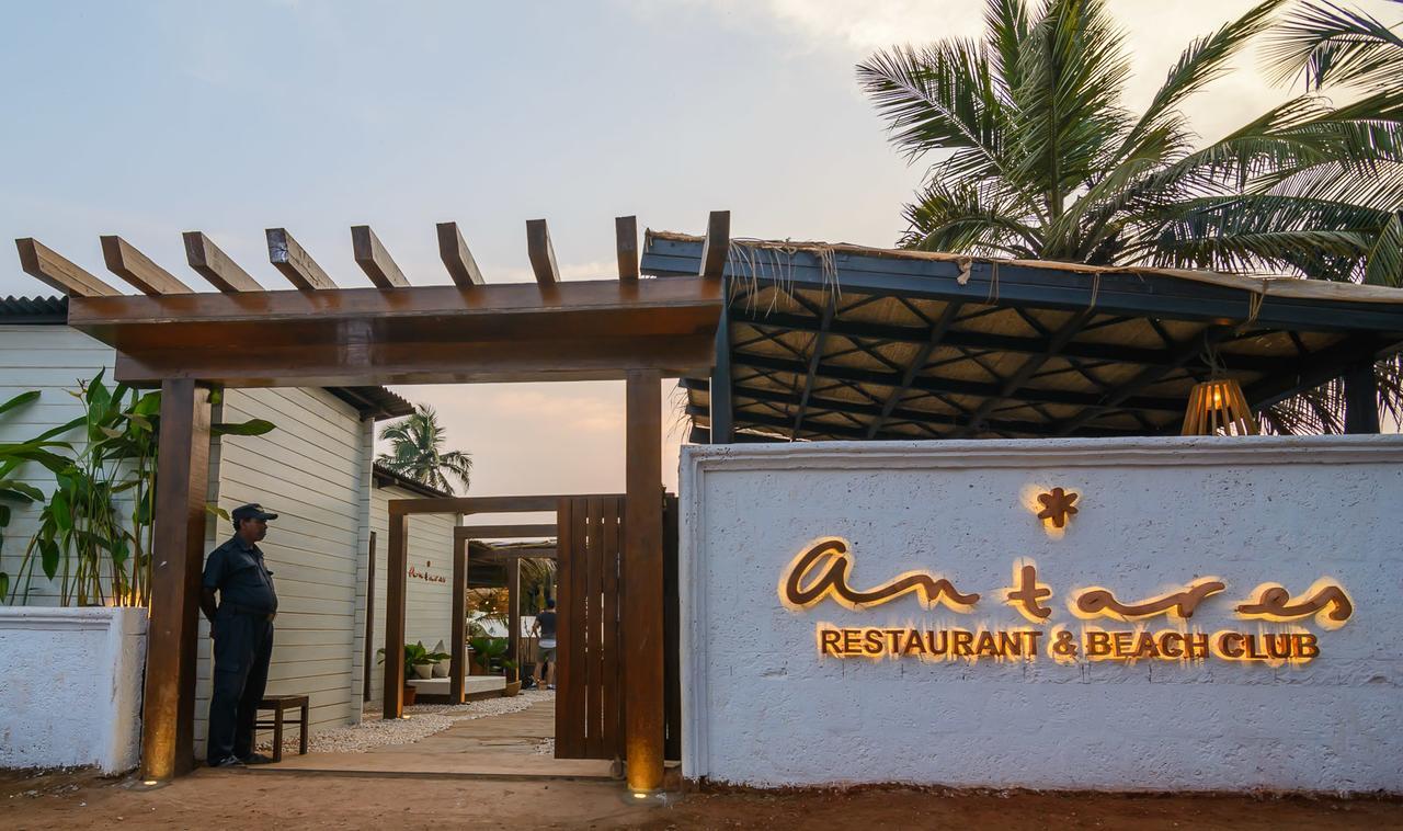 Antares Beach Resort&Club Vagator Exterior foto