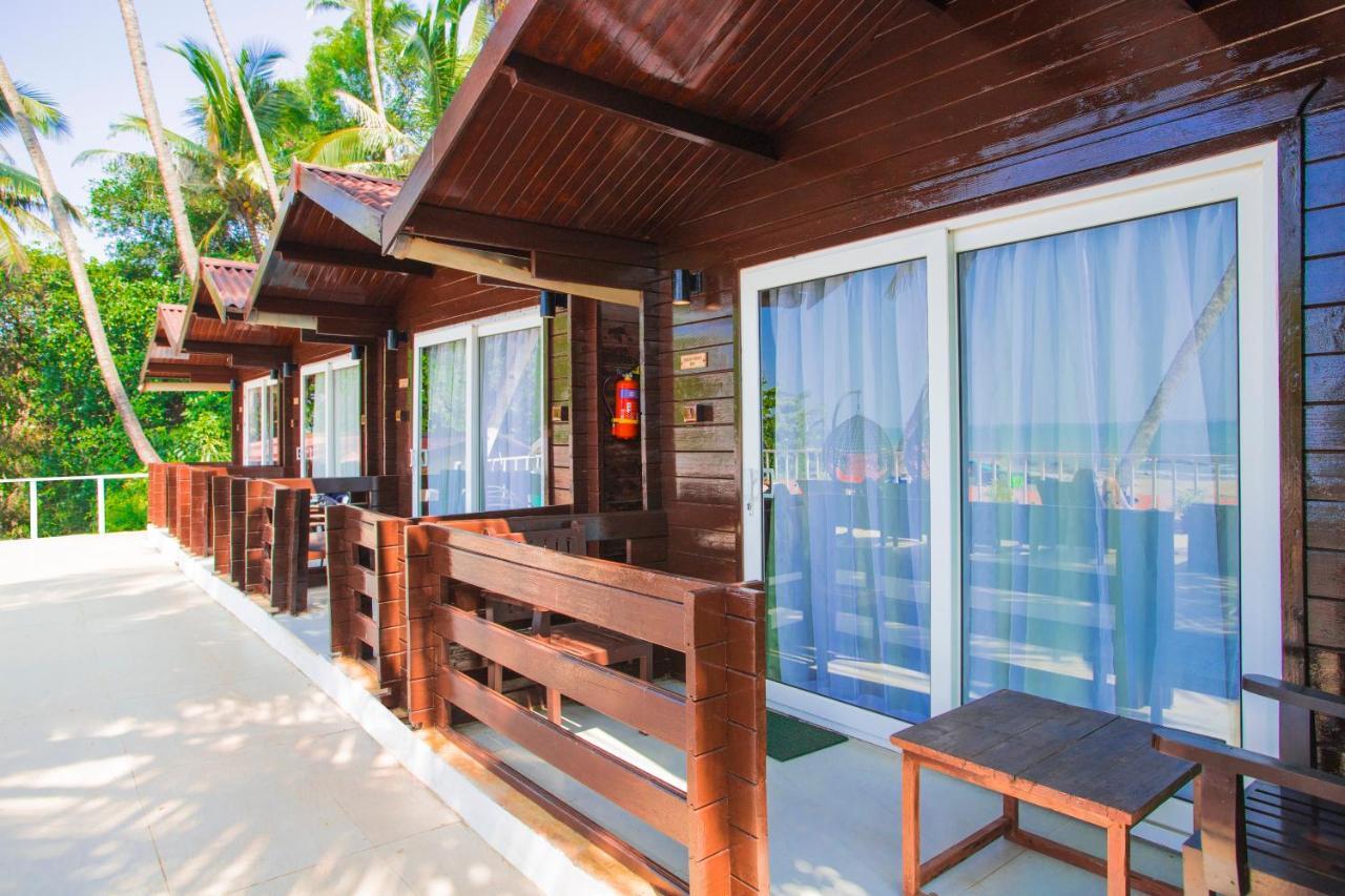 Antares Beach Resort&Club Vagator Exterior foto
